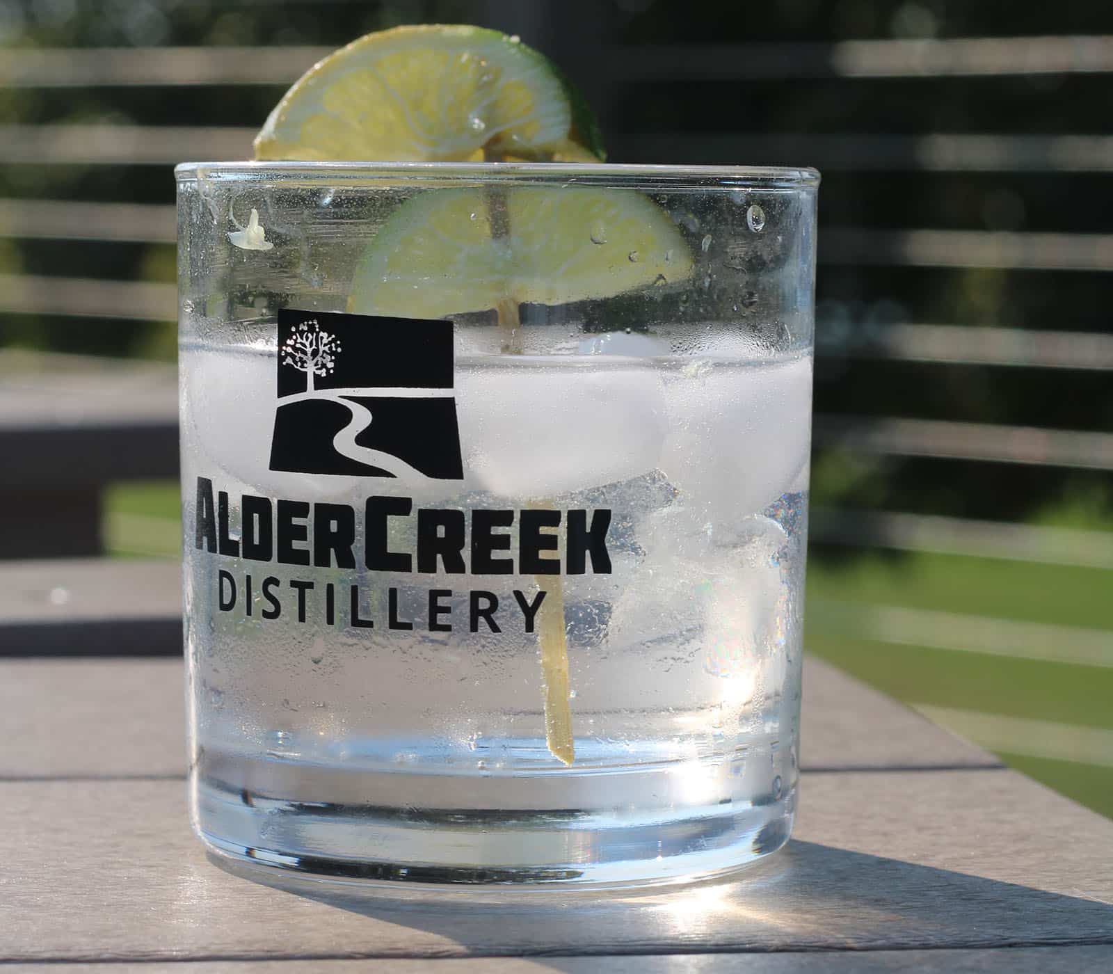 Idol Gin &amp; Tonic - Martin Family Wineries &amp; Distilleries